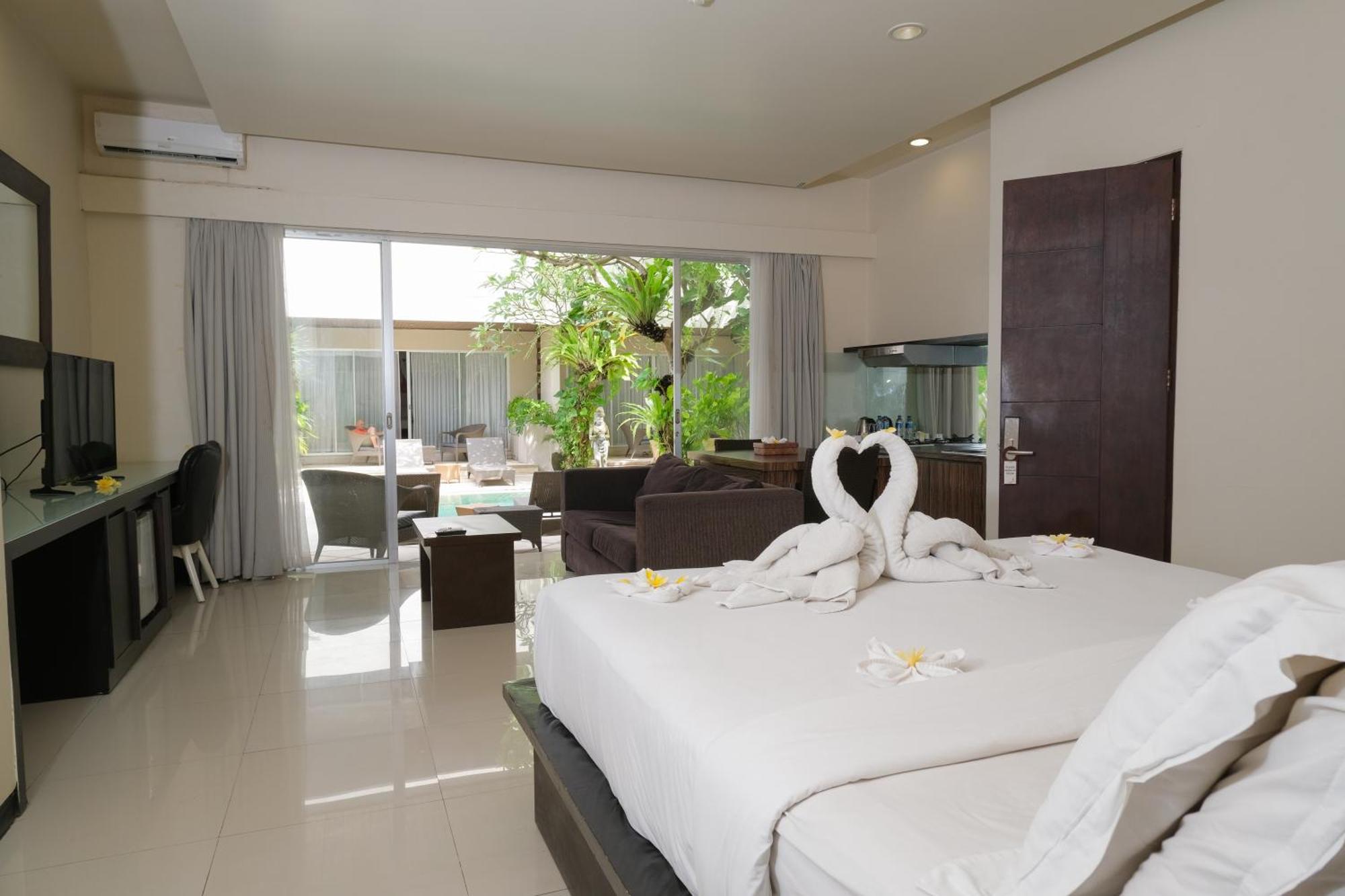 Aparthotel Swiss-Belcourt Sunset Seminyak Exterior foto