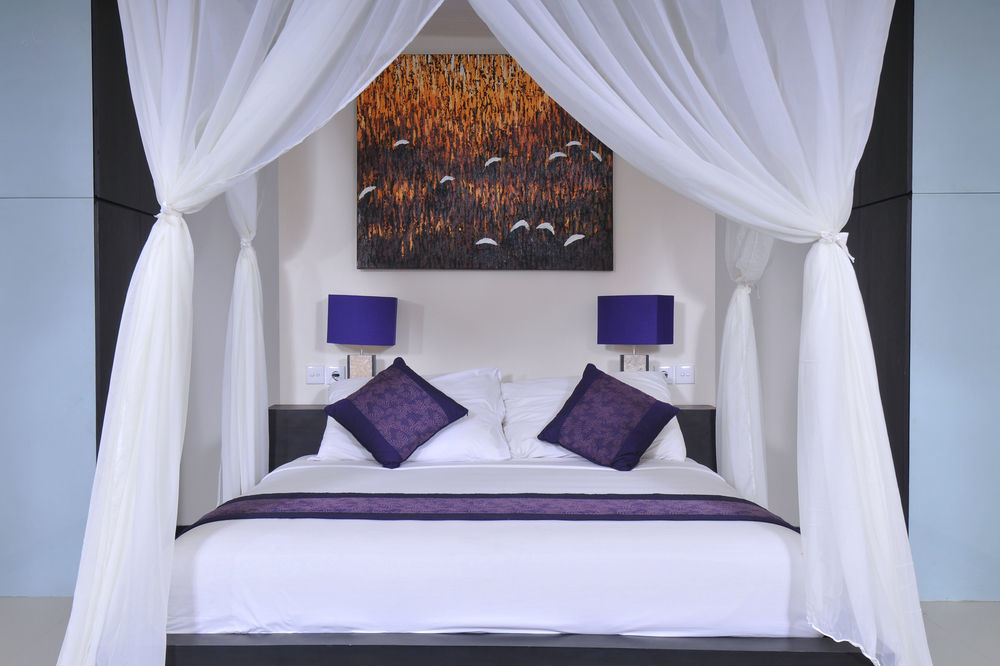 Aparthotel Swiss-Belcourt Sunset Seminyak Exterior foto