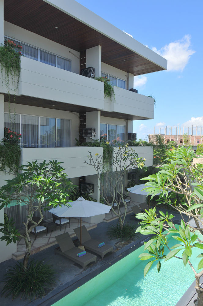 Aparthotel Swiss-Belcourt Sunset Seminyak Exterior foto