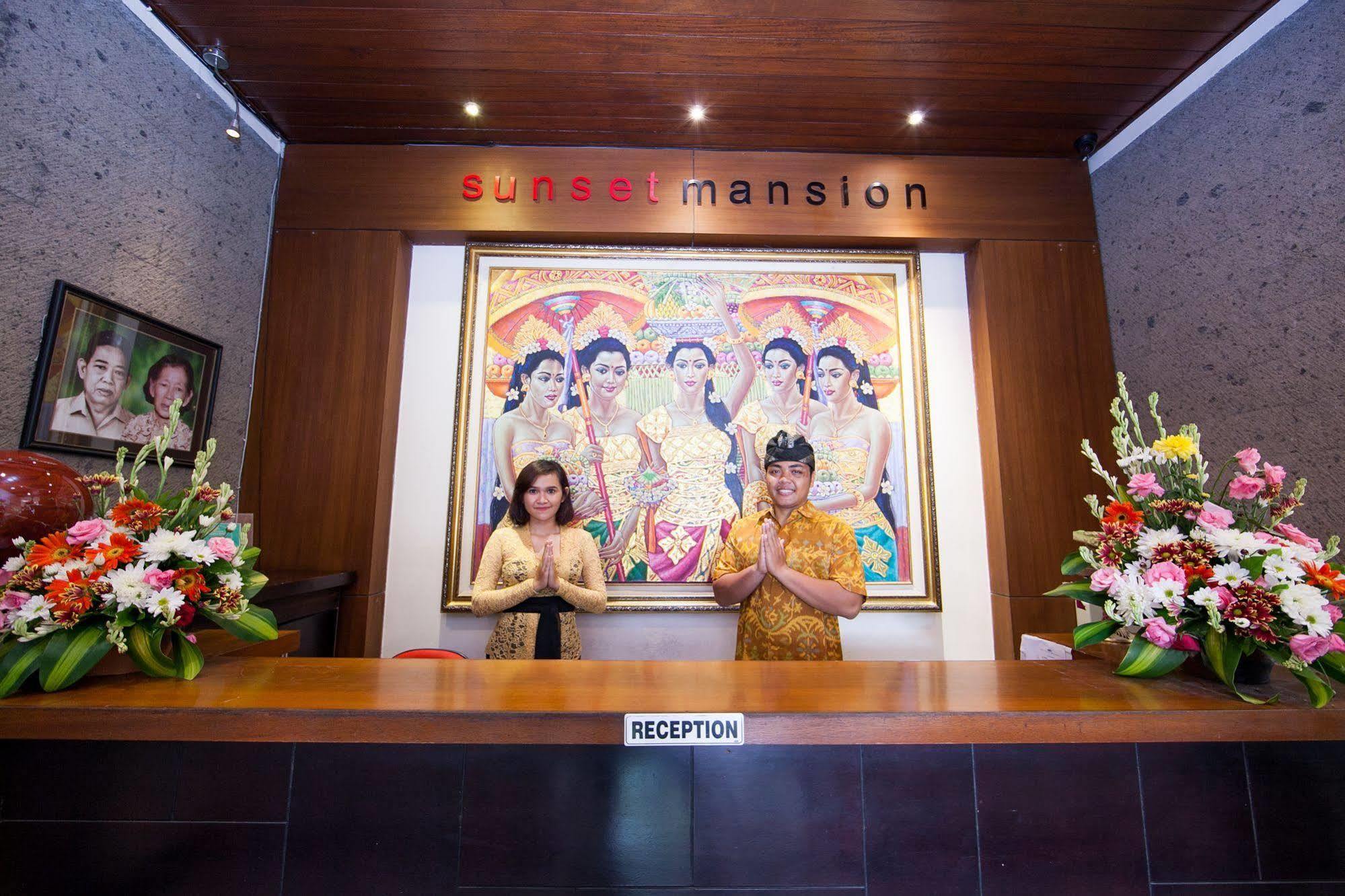 Aparthotel Swiss-Belcourt Sunset Seminyak Exterior foto